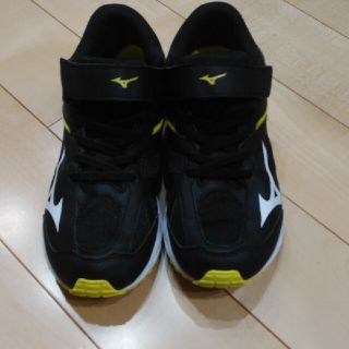 ミズノ(MIZUNO)のスニーカー23.5センチ(スニーカー)