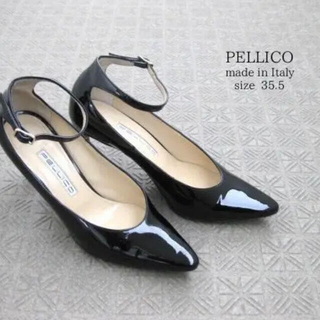ペリーコ(PELLICO)のPELLICO エナメル　ストラップパンプス　35.5(ハイヒール/パンプス)