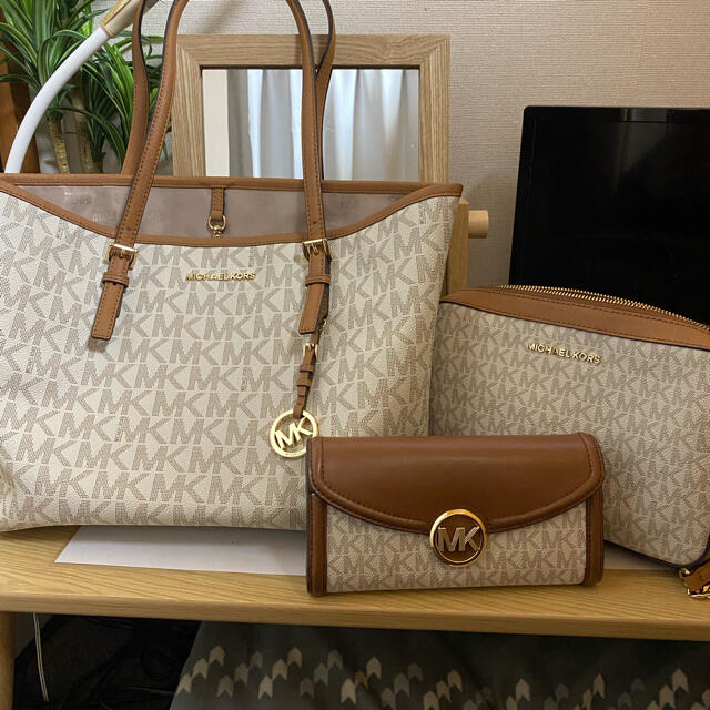 Michael Kors - マイケルコース3点セットの通販 by りっこ's shop