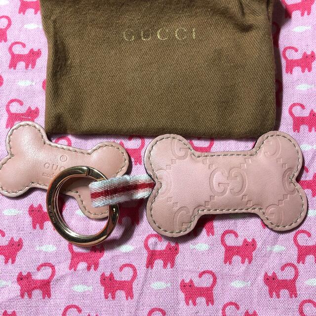 Gucci(グッチ)のグッチ（GUCCI）⭐️キーホルダー⭐️骨型 レディースのファッション小物(キーホルダー)の商品写真