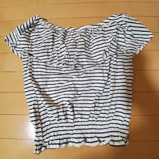 ジーユー(GU)のGU　オフショルダー　Tシャツ(Tシャツ(半袖/袖なし))