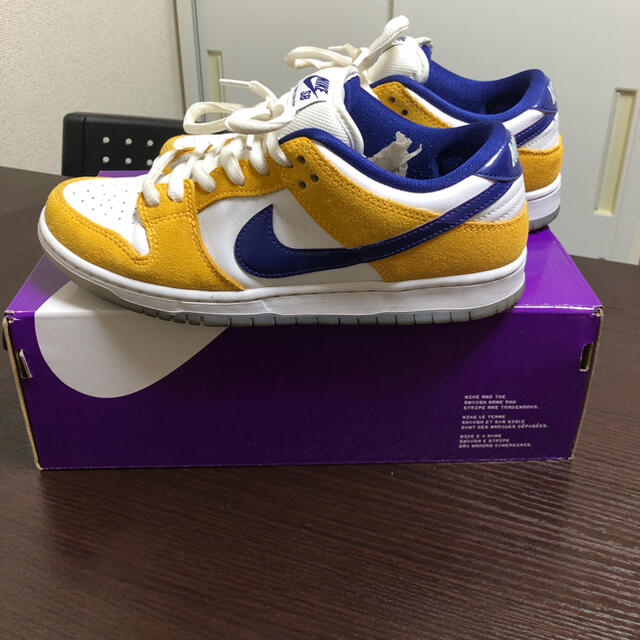 靴/シューズNIKE SB DUNK LOW LASER ORANGE