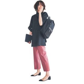 ランバンオンブルー(LANVIN en Bleu)のLANVIN en Bleu  ピンタックストレートパンツ(クロップドパンツ)