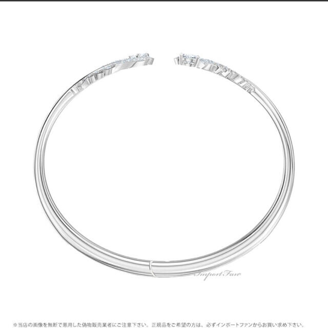 SWAROVSKI(スワロフスキー)のスワロフスキー ナイス バングル ロジウムコーティング 羽根  フェザーバングル レディースのアクセサリー(ブレスレット/バングル)の商品写真