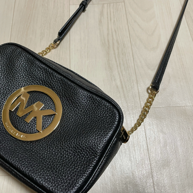 Michael Kors(マイケルコース)の【アップルパイ様専用】マイケルコース　ロゴショルダーバッグ レディースのバッグ(ショルダーバッグ)の商品写真