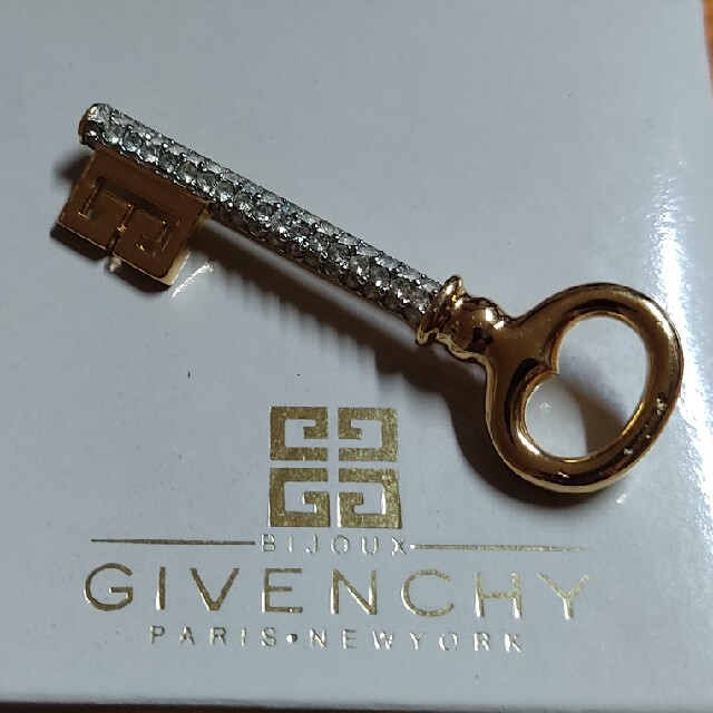 GIVENCHY　ブローチ　ヴィンテージ　キー　鍵　ラインストーン