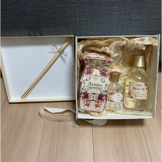 サボン(SABON)のサボン　限定コレクション　ホワイトローズ(ボディオイル)