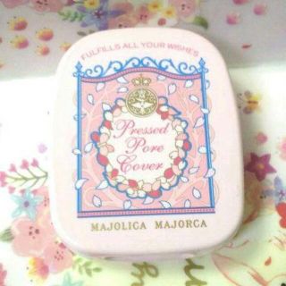 マジョリカマジョルカ(MAJOLICA MAJORCA)の未使用 マジョリカマジョルカ プレストポアカバー ケース付き 未使用パフ付き(フェイスパウダー)