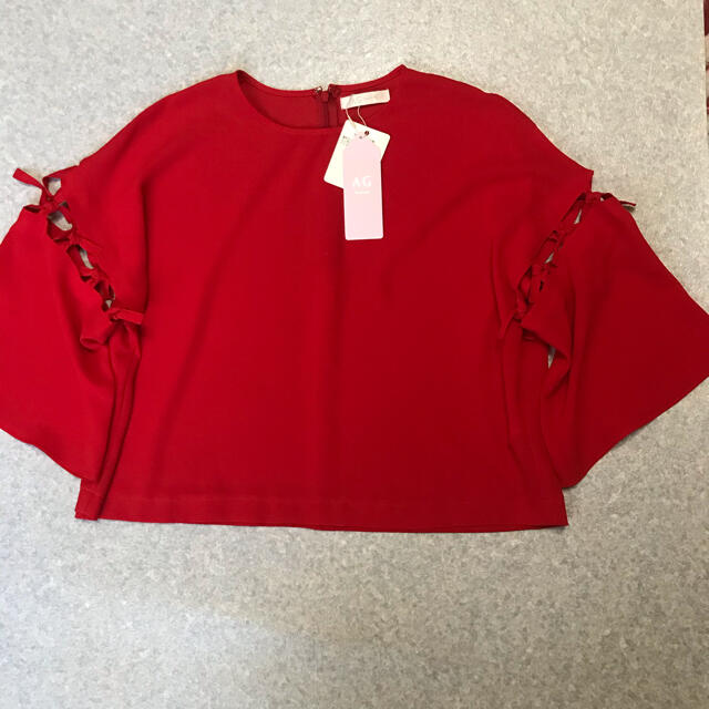 aquagirl(アクアガール)のa qu agi r lの真っ赤なブラウス レディースのトップス(シャツ/ブラウス(半袖/袖なし))の商品写真