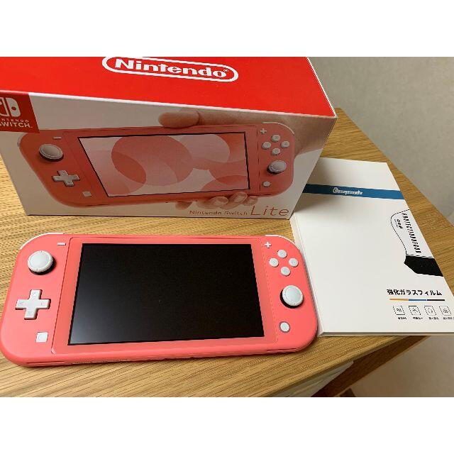 携帯用ゲーム機本体Nintendo Switch lite コーラル