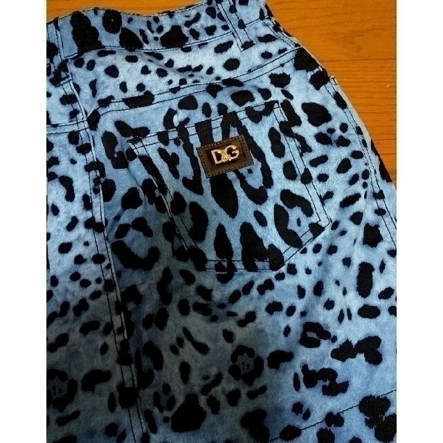 DOLCE&GABBANA(ドルチェアンドガッバーナ)の【本日21:00迄限定価格】D&G ミニスカート タイト レオパード 豹柄 レディースのスカート(ミニスカート)の商品写真