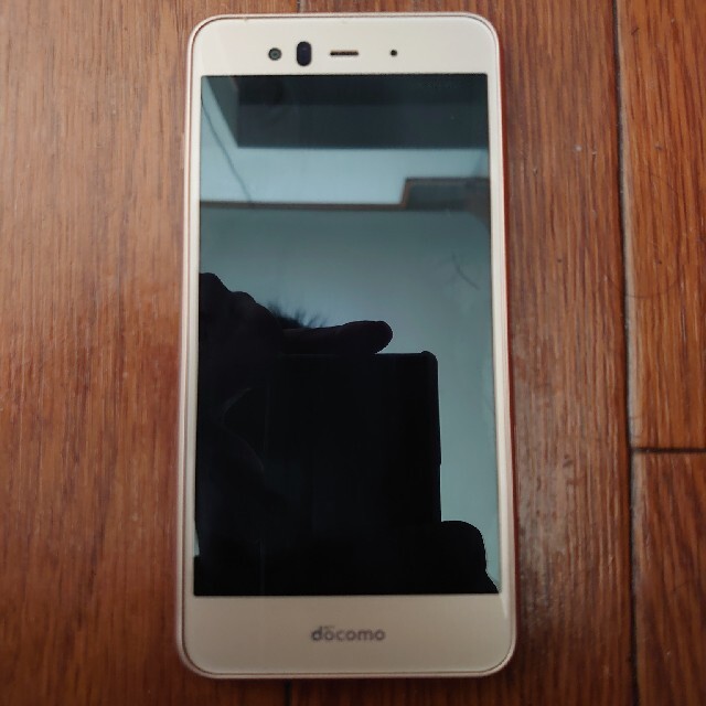 arrows(アローズ)のarrows Be F-04K ピンク 32 GB docomo 美品 本体のみ スマホ/家電/カメラのスマートフォン/携帯電話(スマートフォン本体)の商品写真