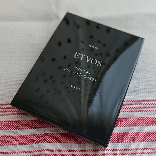 ETVOS(エトヴォス)のエトヴォス チーク ヌードベージュ コスメ/美容のベースメイク/化粧品(チーク)の商品写真