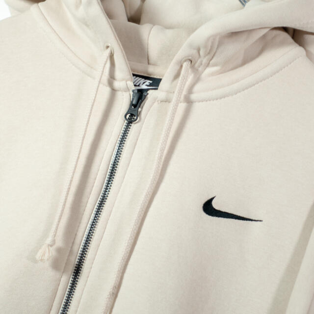 NIKE(ナイキ)の希少品◆NIKE オーバーサイズジップパーカー　オートミール　UK XL レディースのトップス(パーカー)の商品写真