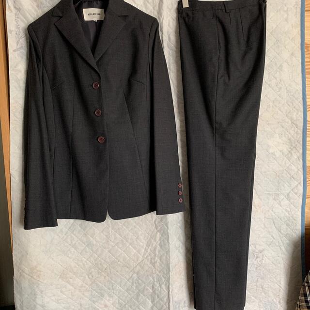 ATELIER SAB(アトリエサブ)のチャコールグレーのスーツ レディースのフォーマル/ドレス(スーツ)の商品写真