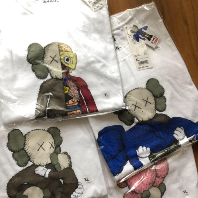 KAWS UT 2019 XL 4枚セット