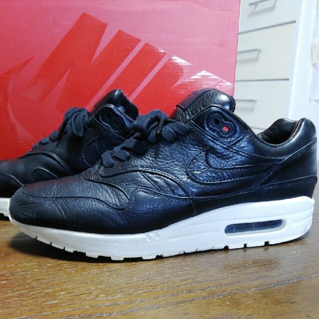 NIKE(ナイキ)のナイキ★NIKE AIR MAX★27 メンズの靴/シューズ(スニーカー)の商品写真