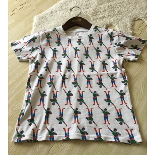 グラニフ(Design Tshirts Store graniph)のクレヨンしんちゃん アクション仮面 パターン 柄 140 Tシャツ(キャラクターグッズ)