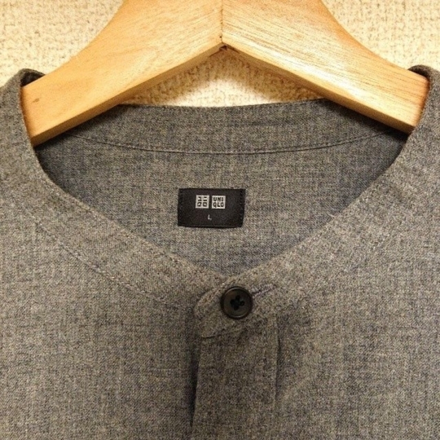 UNIQLO(ユニクロ)のUNIQLO　ノーカラーシャツ メンズのトップス(シャツ)の商品写真