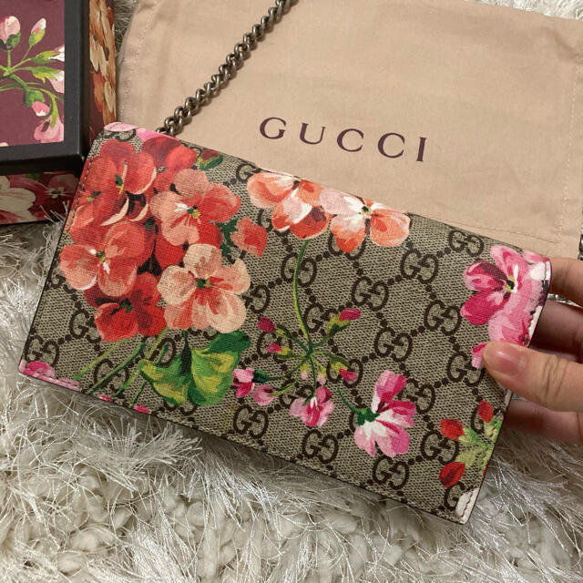 Gucci(グッチ)のGUCCI ショルダーバッグ　ブルームス　花柄　ピンク レディースのバッグ(ショルダーバッグ)の商品写真