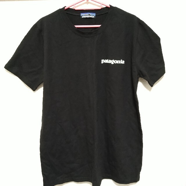 patagonia(パタゴニア)の【ニセモノ】〇タゴニア Tシャツ ブラック メンズのトップス(Tシャツ/カットソー(半袖/袖なし))の商品写真