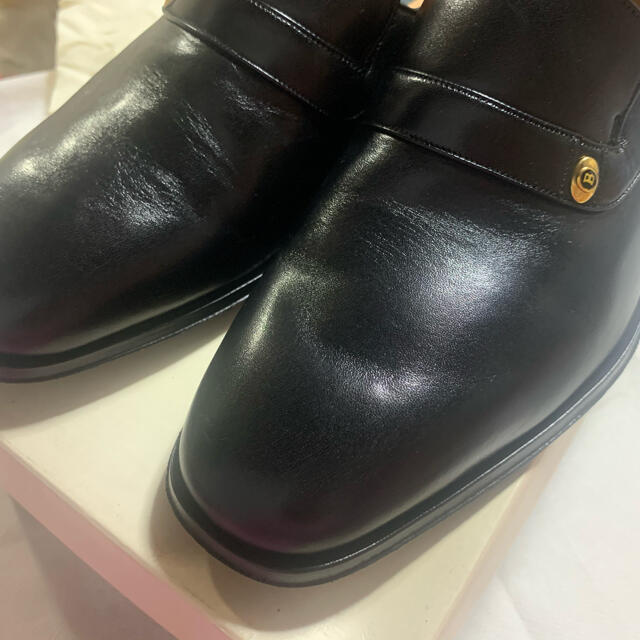 Bally(バリー)のお値下げ☆【新品】BALLY  バリー  メンズ 革靴  シューズキーパー付き メンズの靴/シューズ(ドレス/ビジネス)の商品写真