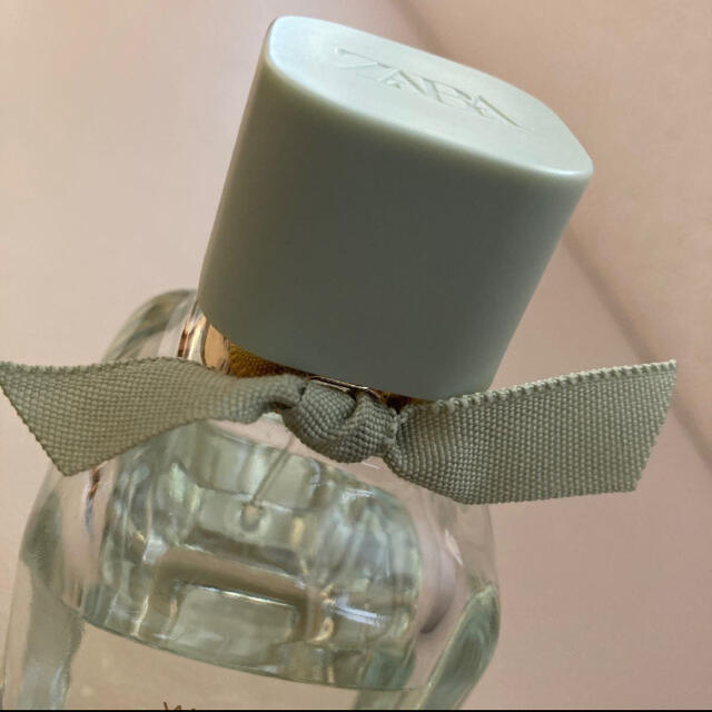 ZARA(ザラ)のZARA WHITE JASMIN  ザラ ホワイトジャスミン 100ml 香水 コスメ/美容の香水(ユニセックス)の商品写真