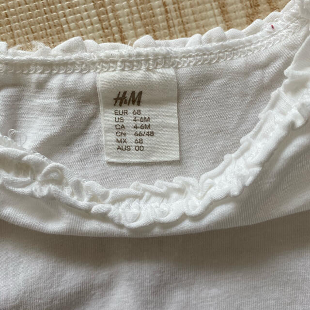 H&M(エイチアンドエム)の【natsu5100様専用】H&M Tシャツ3枚セット キッズ/ベビー/マタニティのベビー服(~85cm)(Ｔシャツ)の商品写真