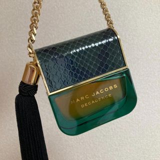 マークジェイコブス(MARC JACOBS)の送料込み☆マークジェイコブスの香水☆DECADENCE(香水(女性用))