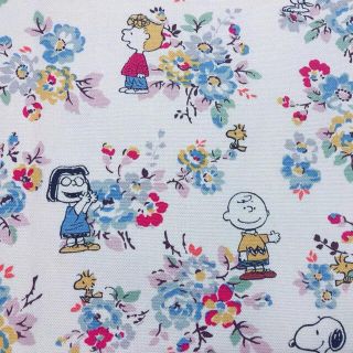 キャスキッドソン(Cath Kidston)の【新入荷】キャスキッドソン 可愛いスヌーピー 帆布生地 140cm×100cm(生地/糸)