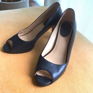 コールハーン(Cole Haan)の*MKさま* コールハーンレザーサンダル / ブラック(23.5cm)(ハイヒール/パンプス)