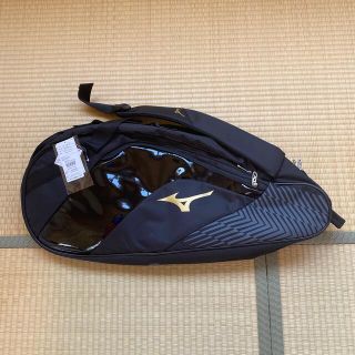 ミズノ(MIZUNO)のミズノラケットバッグ(6本入れ) 新品未使用(バッグ)