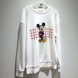 ゲス(GUESS)のGUESS × ミッキー Lサイズ SWEATER スウェット 新品未使用です！(スウェット)