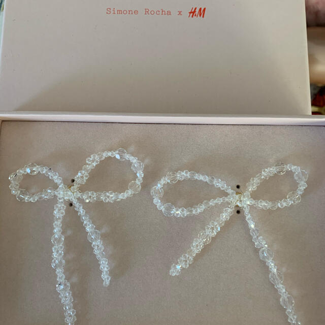 H&M×simone rocha リボンピアス 新品未使用品 【新発売】 noxcapital.de