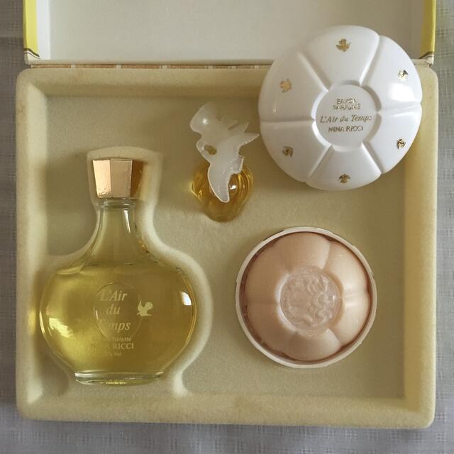 NINA RICCI(ニナリッチ)のl'A ir du Temps TRIO  NINA RICCI コスメ/美容の香水(香水(女性用))の商品写真