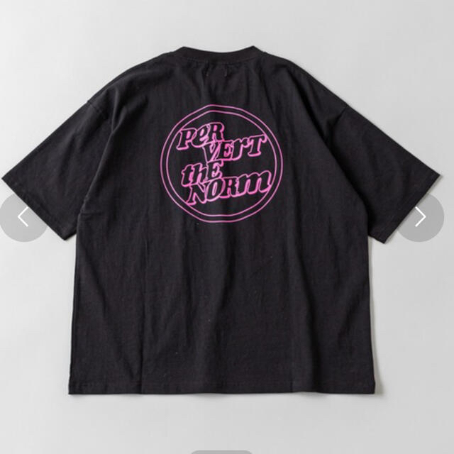 WHO'S WHO gallery(フーズフーギャラリー)のWho’s who gallery Tシャツ メンズのトップス(シャツ)の商品写真