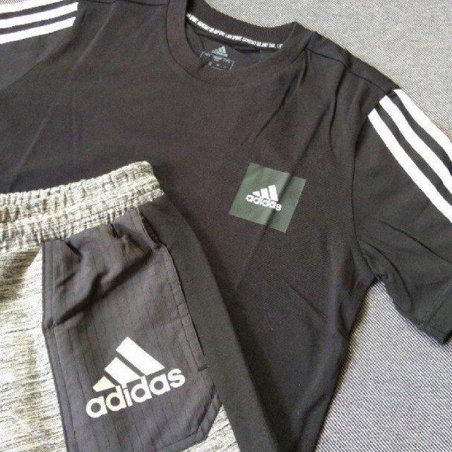 adidas(アディダス)の新品！アディダス Tシャツ1点とパンツ2点160 キッズ/ベビー/マタニティのキッズ服男の子用(90cm~)(Tシャツ/カットソー)の商品写真