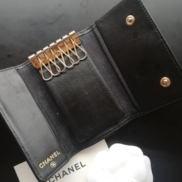 CHANEL(シャネル)のGWセール♥大幅お値下げ中♥CHANELココマークキーケース/ブラック⭐ レディースのファッション小物(キーケース)の商品写真