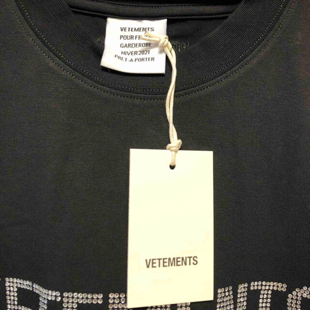 正規新品 20AW VETEMENTS ヴェトモン ラインストーン Tシャツ レディースのトップス(Tシャツ(半袖/袖なし))の商品写真