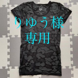 ナイキ(NIKE)のナイキ　フィットネスTシャツ　S(Tシャツ(半袖/袖なし))