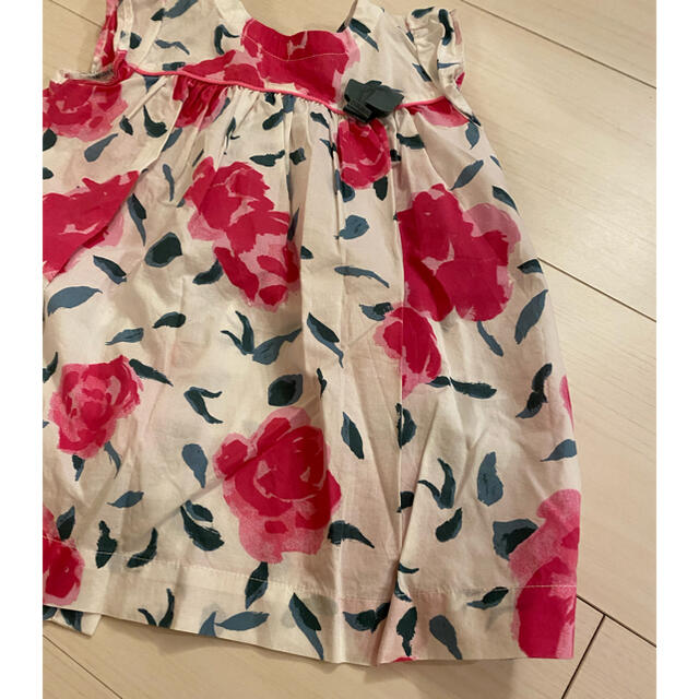 PETIT BATEAU(プチバトー)のプチバトー♡花柄　ワンピース　12m 74cm 美品 キッズ/ベビー/マタニティのベビー服(~85cm)(ワンピース)の商品写真