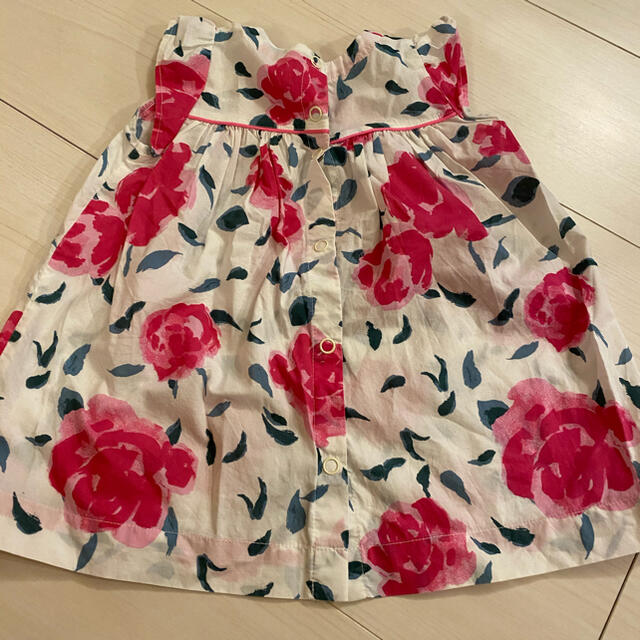 PETIT BATEAU(プチバトー)のプチバトー♡花柄　ワンピース　12m 74cm 美品 キッズ/ベビー/マタニティのベビー服(~85cm)(ワンピース)の商品写真