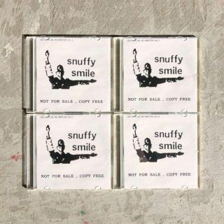snuffy smile un-official re-master 4枚セットの通販|ラクマ