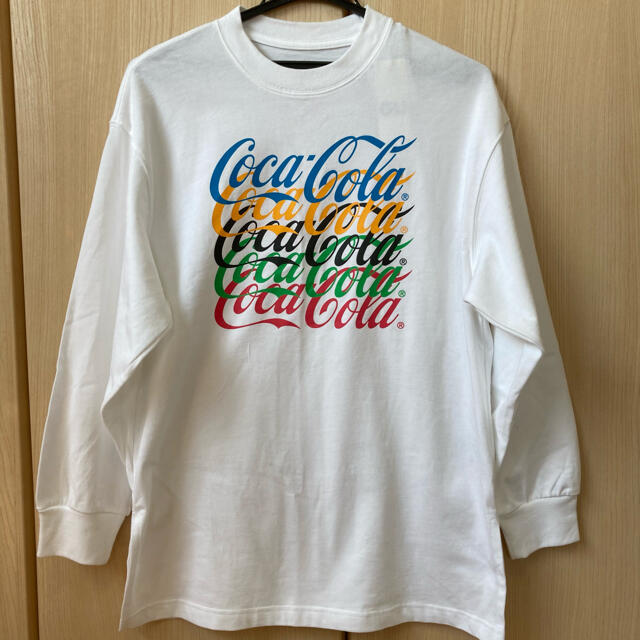 GU(ジーユー)の【新品】GU レディース 長袖ロングTシャツ Mサイズ レディースのトップス(Tシャツ(長袖/七分))の商品写真