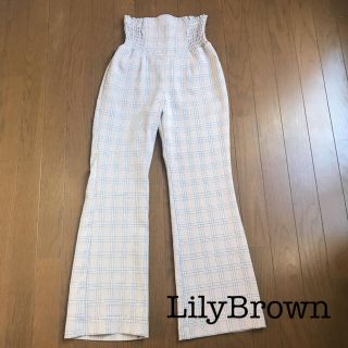 リリーブラウン(Lily Brown)のリリーブラウン LilyBrown ハイウエスト フレアパンツ(カジュアルパンツ)