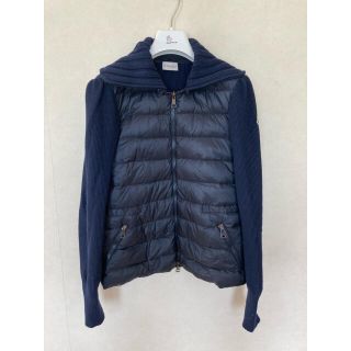 モンクレール(MONCLER)のモンクレール　カーディガン　ダウン　ノーカラー　ハイネック　ウール　ネイビー(カーディガン)