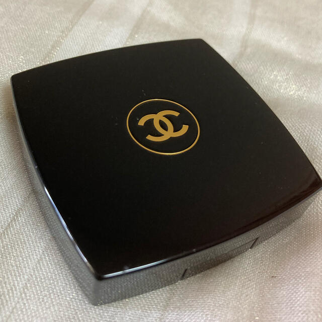 CHANEL(シャネル)のシャネル　アイシャドウ　タルバ  14  オンブルプルミエールプードゥル コスメ/美容のベースメイク/化粧品(アイシャドウ)の商品写真