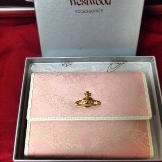 ヴィヴィアンウエストウッド(Vivienne Westwood)の ヴィヴィアン ピンク 三つ折り 財布 可愛い ゴスロリ 新品 同様(折り財布)