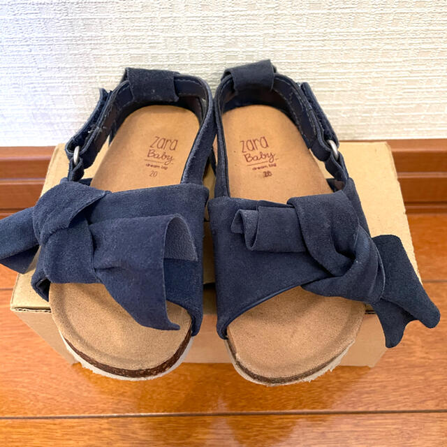 ZARA KIDS(ザラキッズ)のZARA baby ツイストリボンベルトサンダル ネイビー キッズ/ベビー/マタニティのベビー靴/シューズ(~14cm)(サンダル)の商品写真