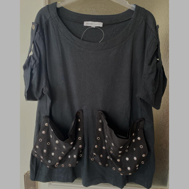 SEE BY CHLOE(シーバイクロエ)の未使用SEE BY CHLOE スタッズデザインBLACK🖤Tシャツ✨ レディースのトップス(Tシャツ(半袖/袖なし))の商品写真